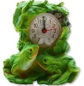Green Double-Frog Clock
