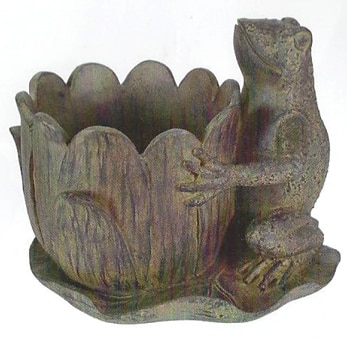 Frog On Lilly Pad w/Planter